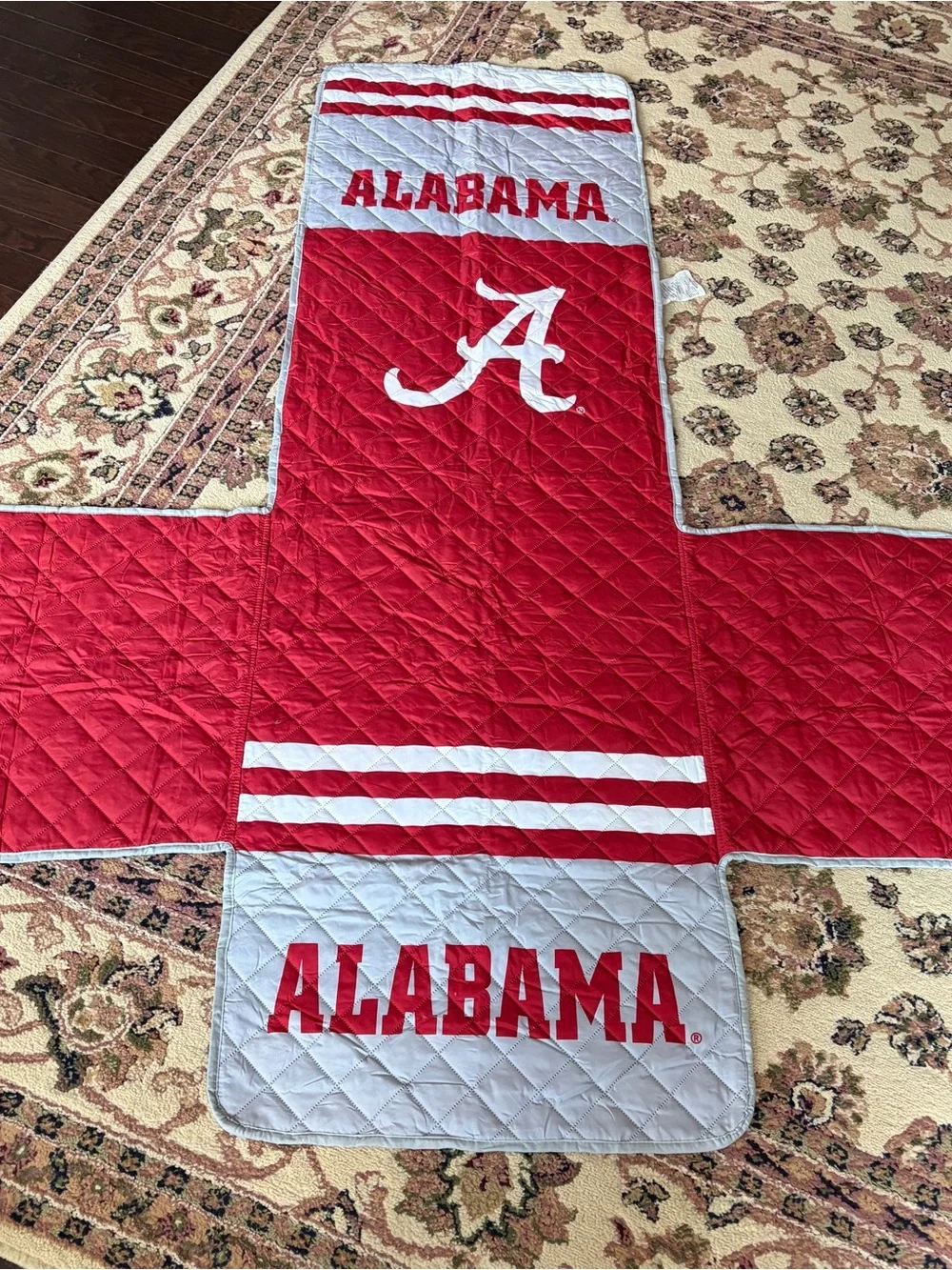 Alabama Crimson Tide Quilted Chair Cover Red and White Collegiate Recliner NCAA